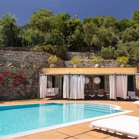 Villa Portofino With Private Pool Sea In Front Appartement *